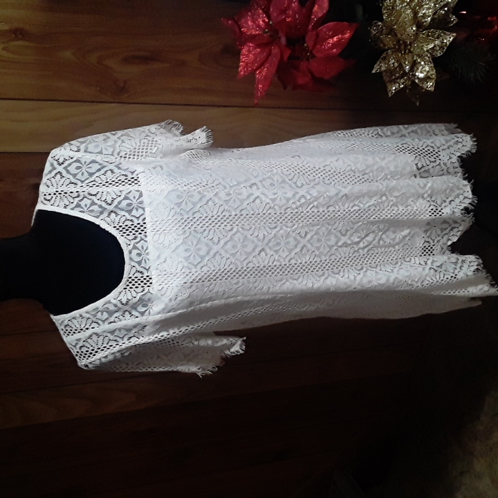 Lacy Mini